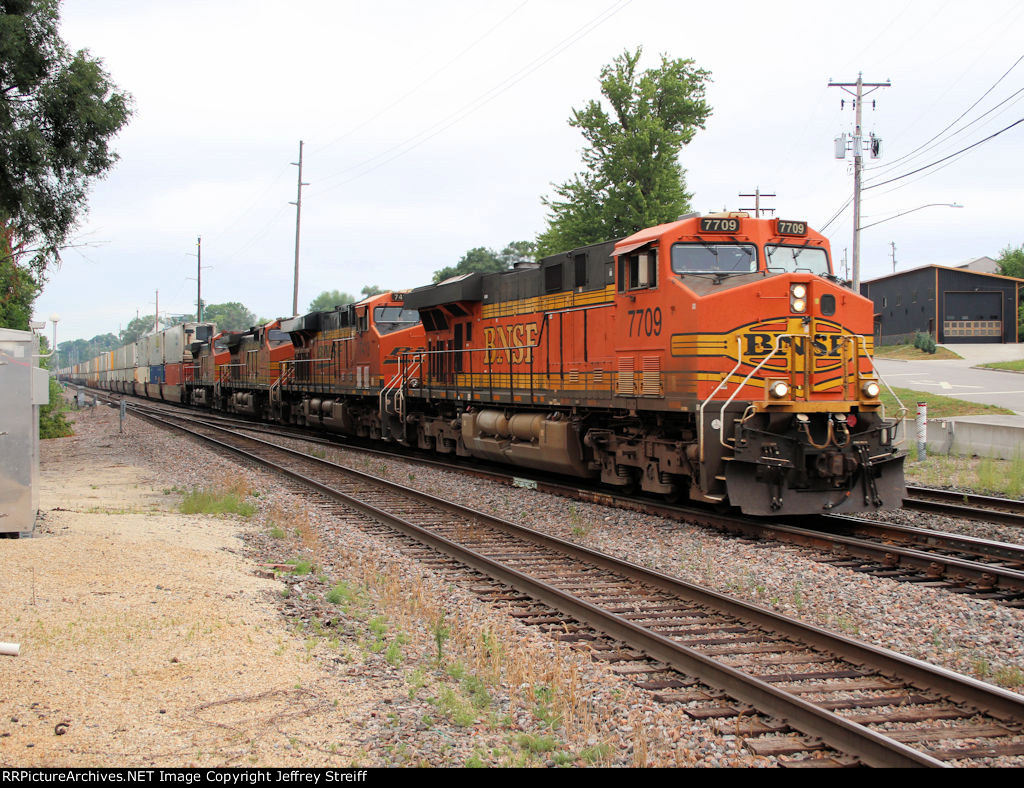 BNSF 7709